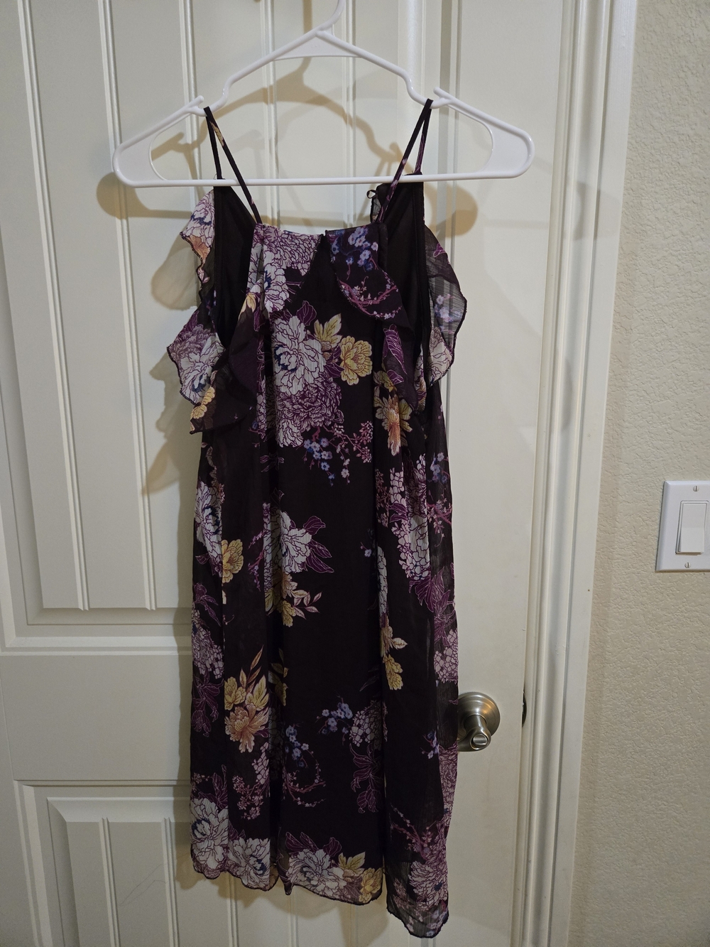 Women's Purple Floral Ruffle Sundress - Casual Summer Dress